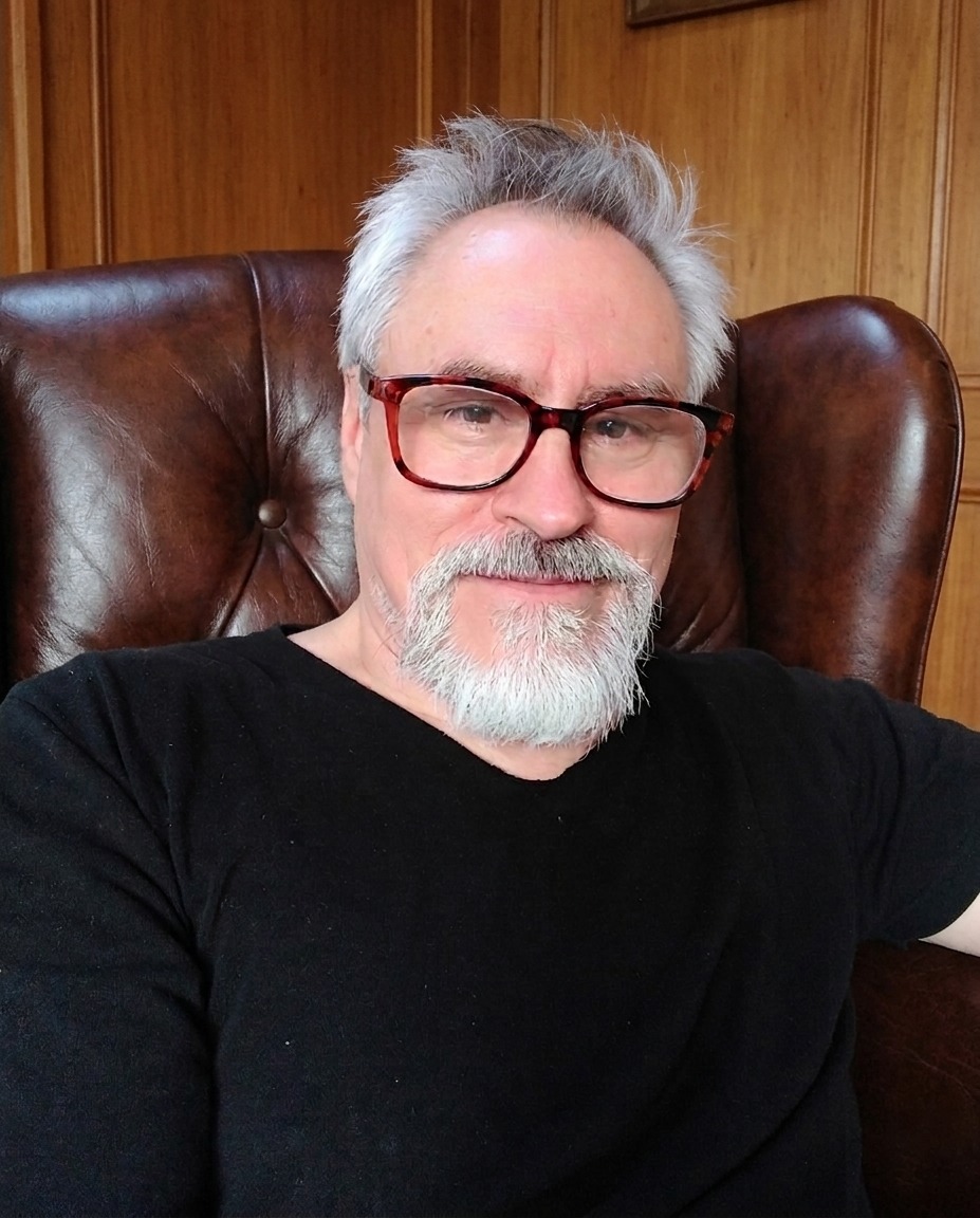 Prof. Arturo Archila